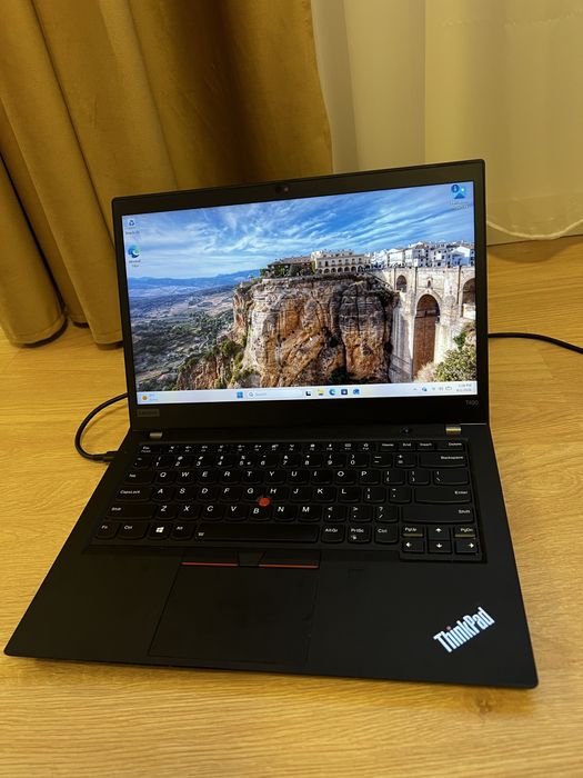 Laptop Lenovo ThinkPad T490