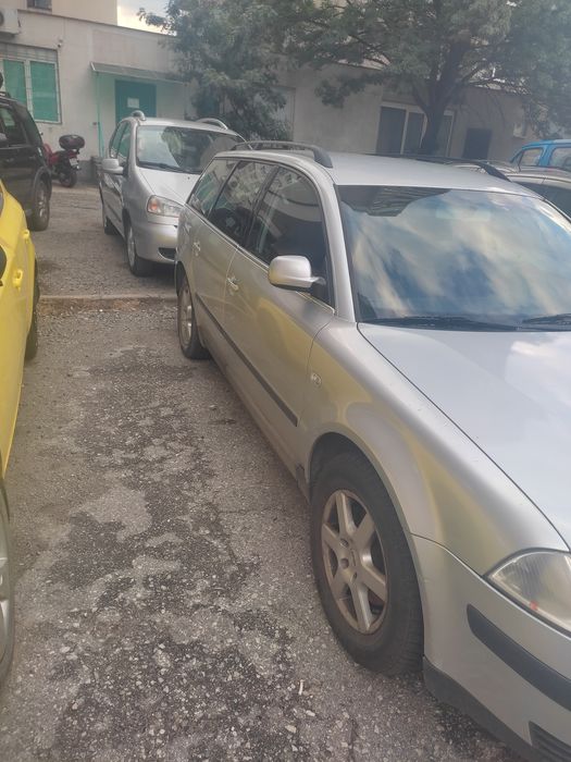 Продавам Пасат5,5 1800куб Т.