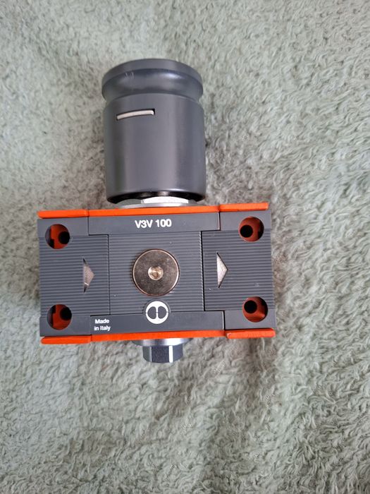 Valva manuala v3v 100