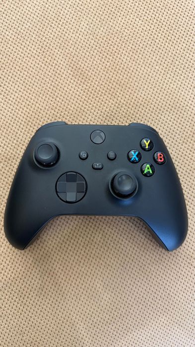 Xbox Series X 1TB – Перфектен, като нов + 2-ри геймпад и док станция