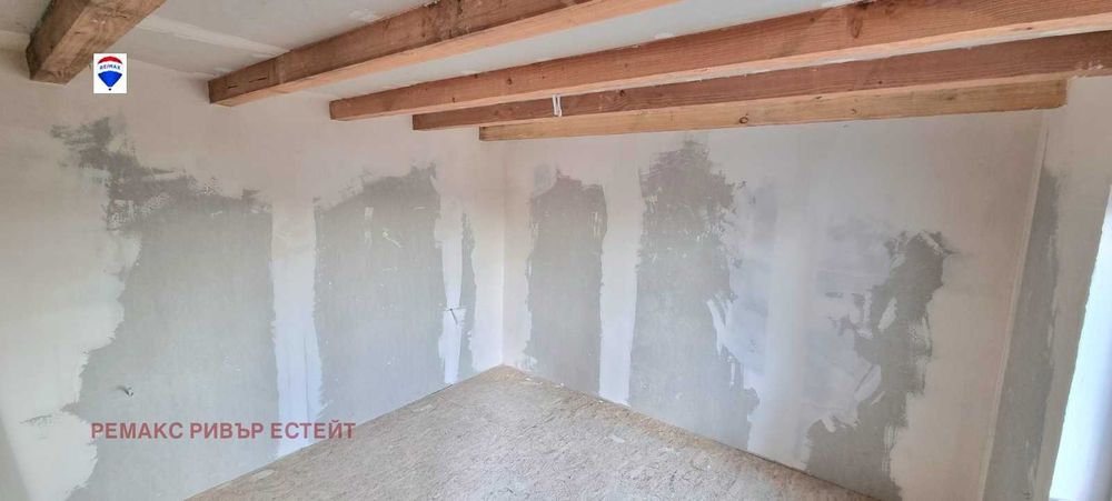 Продава се Къща в с. Червена вода, Област Русе - 110 кв.м за 845 €/кв.м - Снимка #3