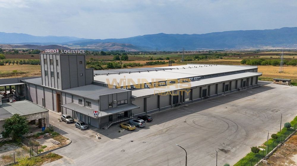 Склад в Пазарджик-Промишлена зона площ 2500 цена 13500