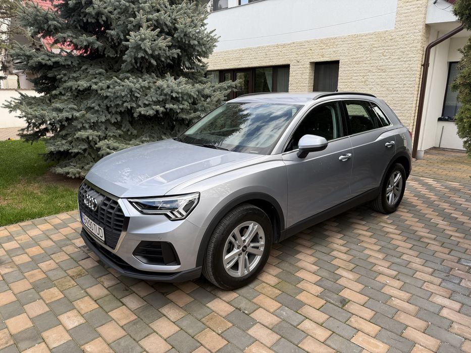 Vand Audi Q3 an de fabricatie 2022