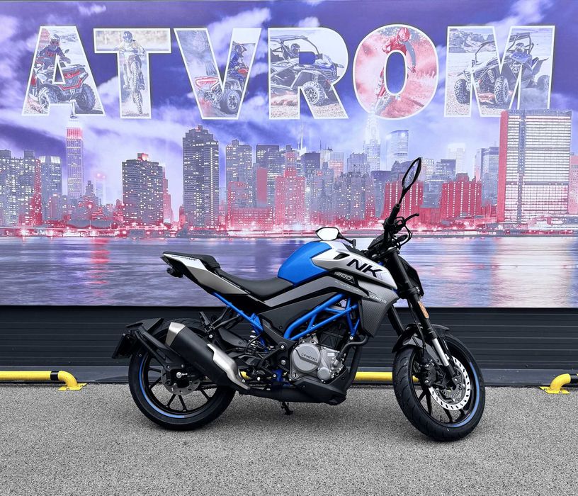 Motocicleta CFMOTO 300NK ABS '26