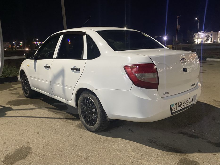 Ваз Lada Granta 21901