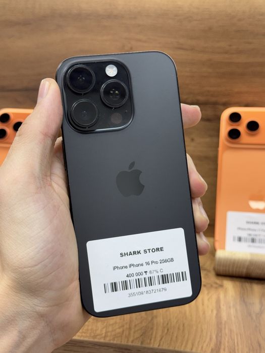 Iphone 16 pro 256GB SHARK STOEE