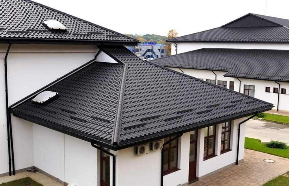 Acoperisuri Dulgheri Mansardări reparații de urgență firma