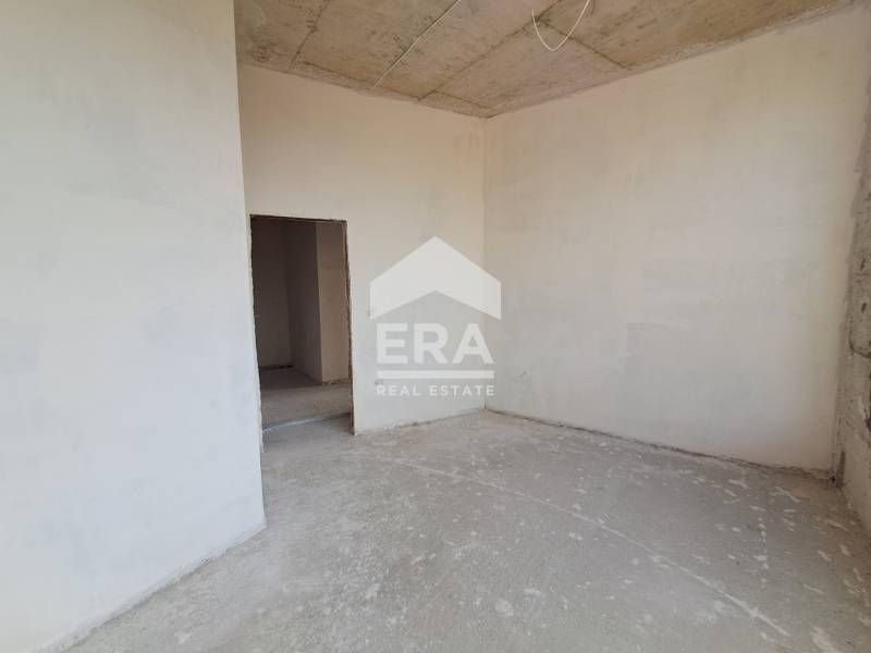 Продава се Тристаен апартамент в Варна, Бриз - 153 кв.м за 2190 €/кв.м - Снимка #5