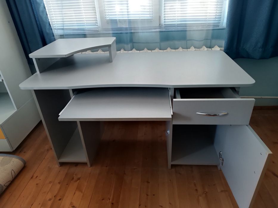 Бюро за офис / детска стая