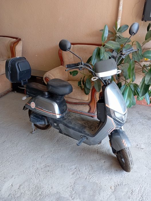 Elektro Skuter sotiladi 1 oylik