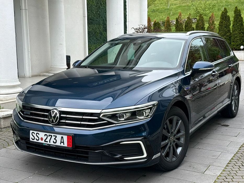 Volkswagen Passat GTE 1.4 TSI Plug In Hybrid / 218 Cp / DSG / MATRIX Full LED / CarPlay