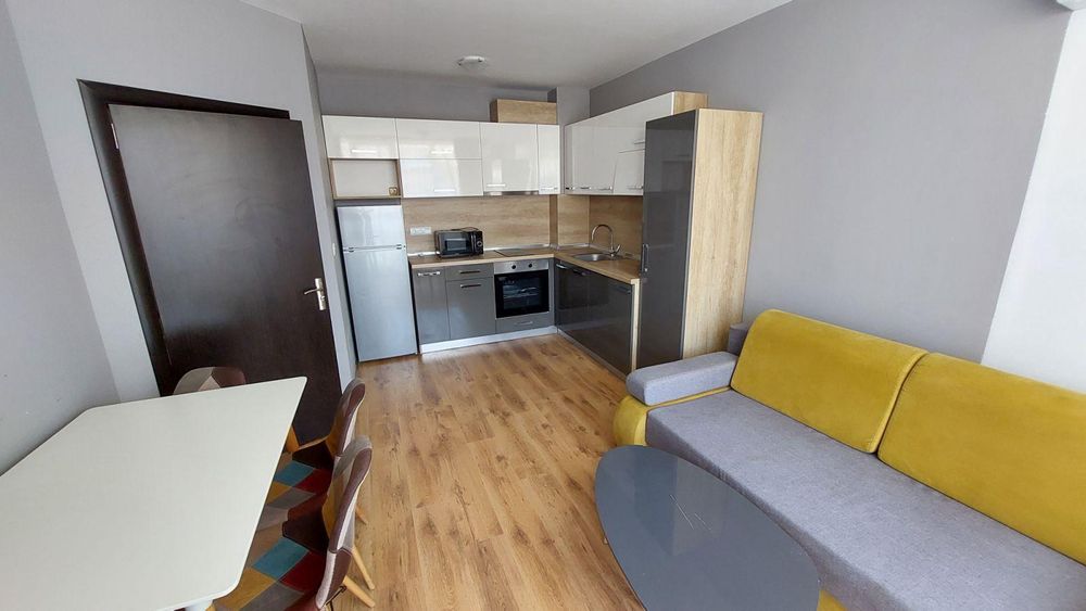 Продава се Двустаен апартамент в Поморие - 52 кв.м за 1674 €/кв.м - Снимка #3