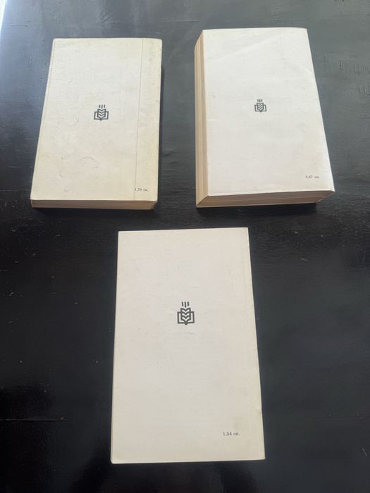 2 тома енциклопедии единична бройка в Бг. и други книги