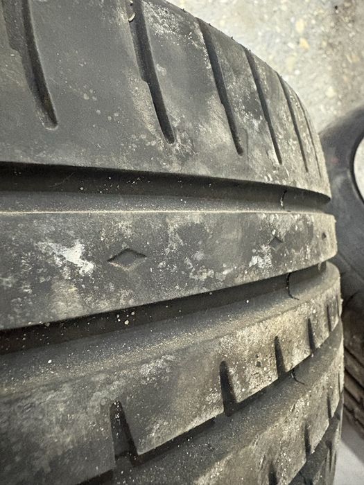 Accelera (особено в размер 245/45 R18 XL от мерцедес