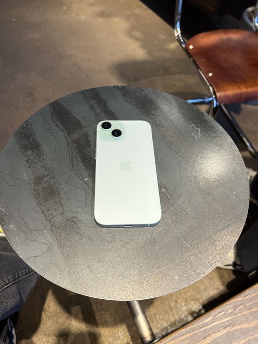 Iphone 15 (128 GB)