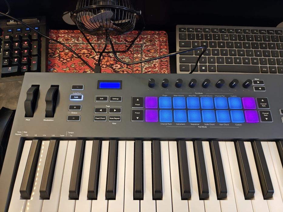 Claviatura Novation Launchkey 37 MK4