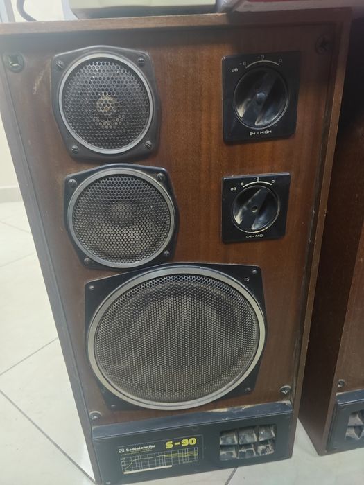 Колонки S90 пара продаются