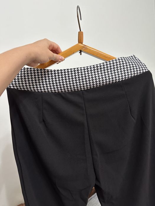 Продаются классические брюки.