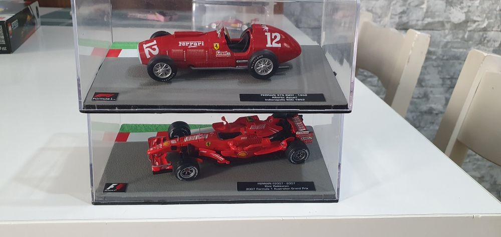 Machete ferari scara 1;43