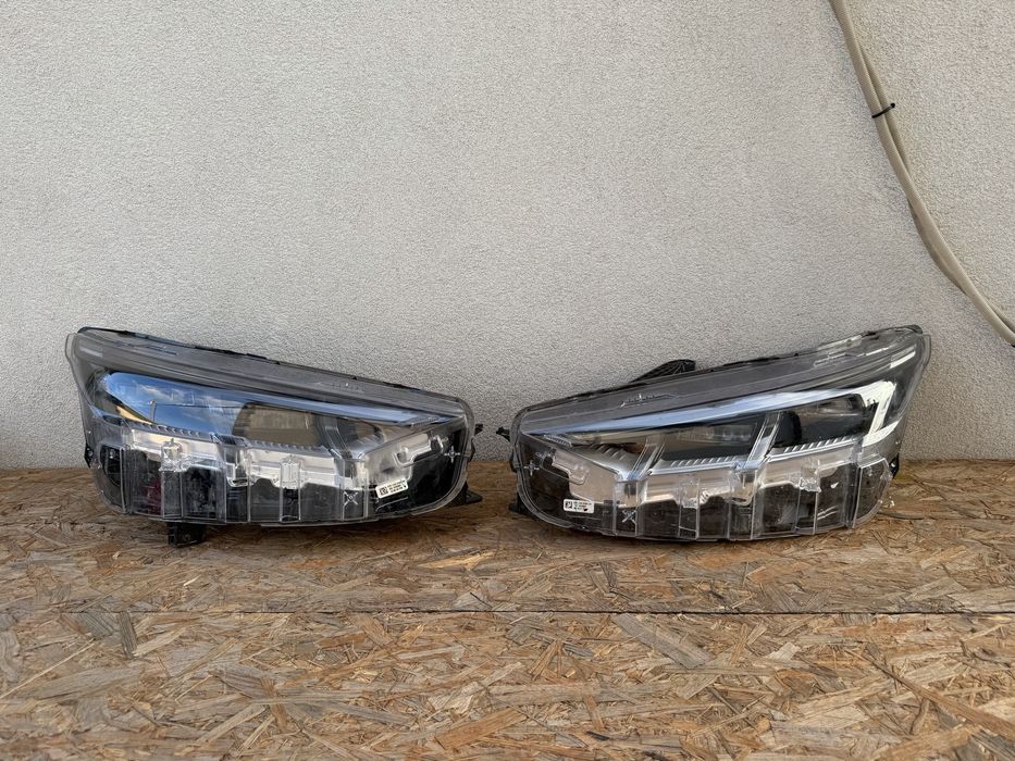 SET Far stanga dreapta Ford Mustang Mach E 2021+ Full LED Original Europa
