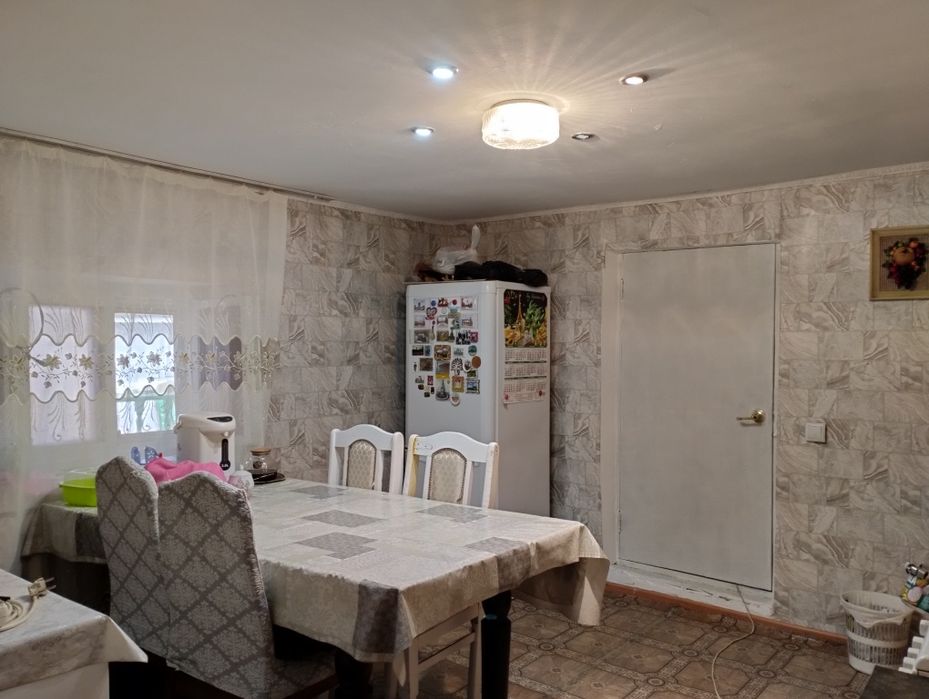 Продам срочно дом(часть дома )