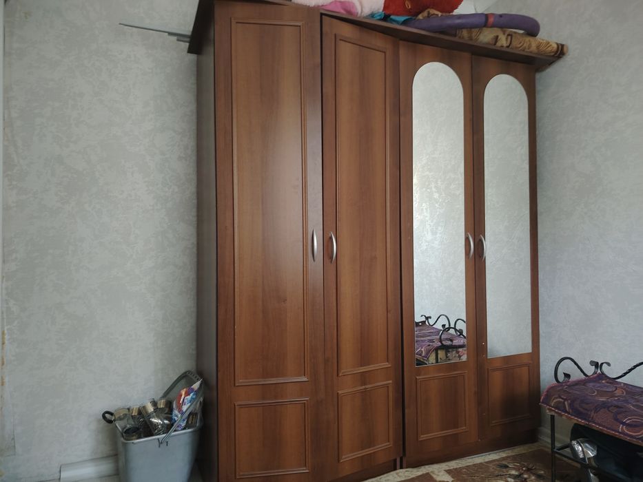 Продам шкаф в спальню
