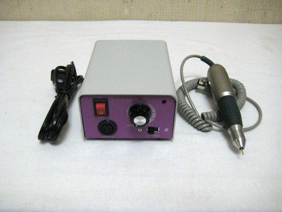 Аппарат для маникюра и педикюра оригинал работает отлично без проблем!