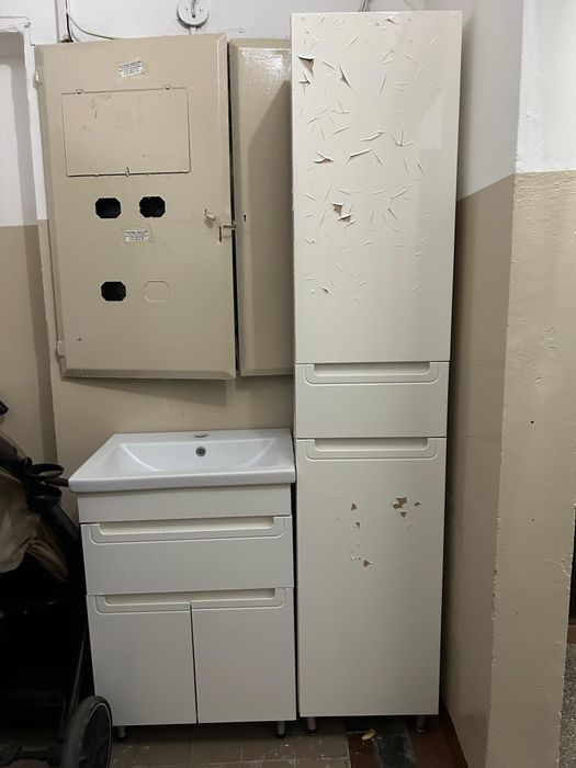 Пенал и умывальник