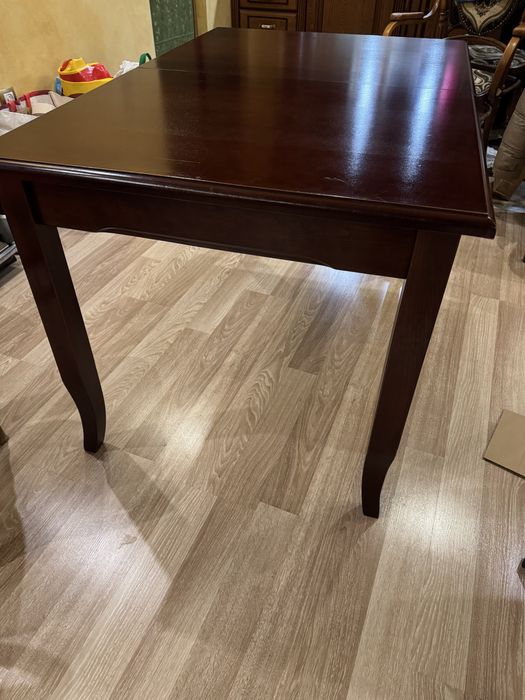 Трапезна маса масив