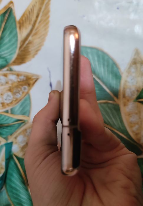 Обменяю s21 на 12 айфон