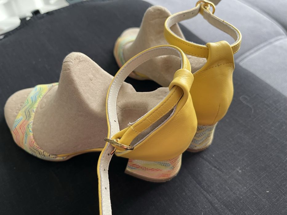 Sandale de piele natirala, noi nepurtate