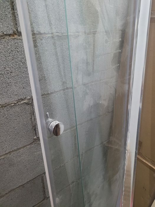Продам стекло от душевой кабины