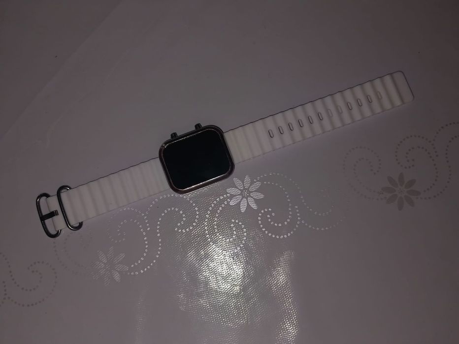 электронный LED-часы
