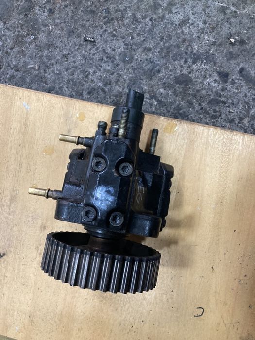 Renault megane 1.9dci 102ks 2000г ГНП