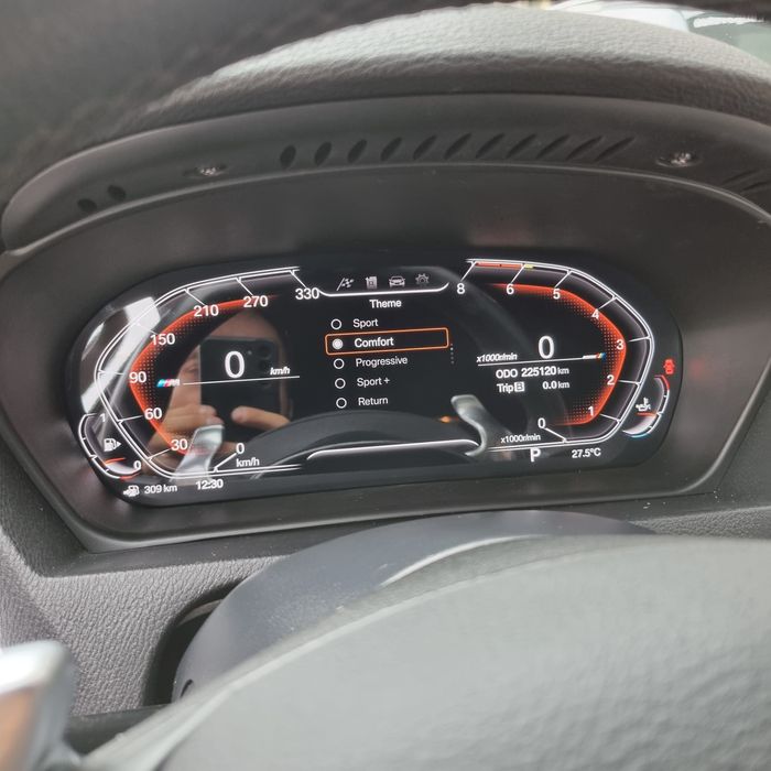 Bord digital pentru BMW