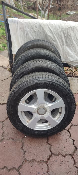 Шины с литыми дисками