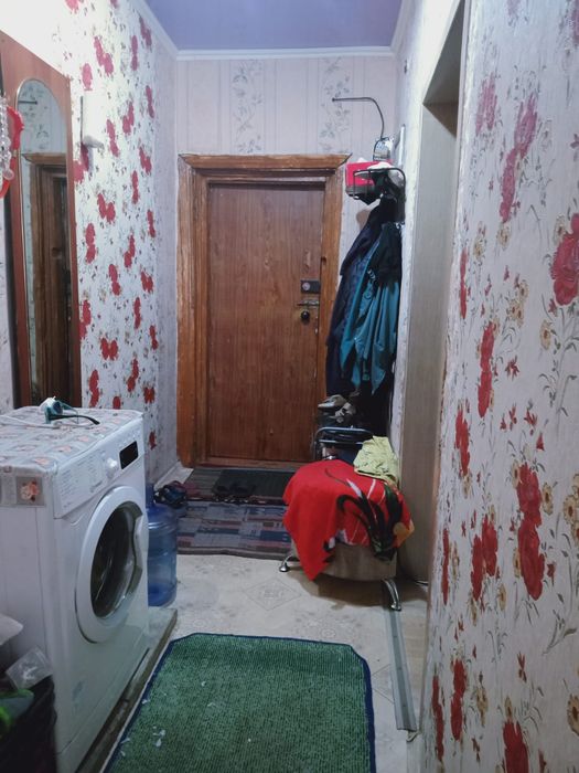 Продаю двух комнатную квартиру