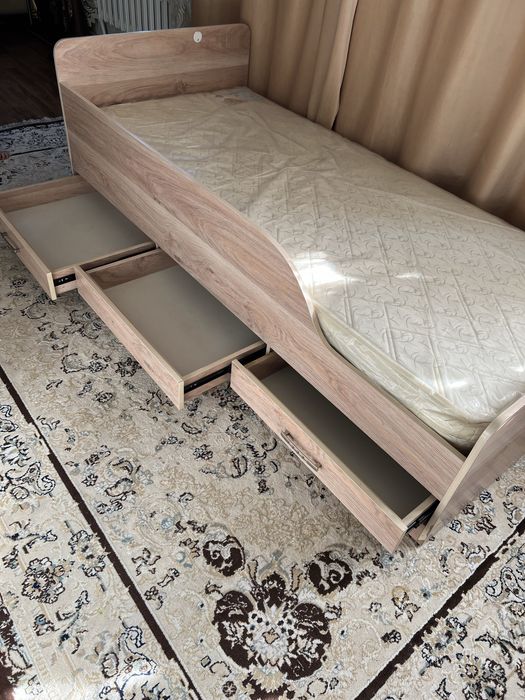 Продам кровать в идеальном состоянии