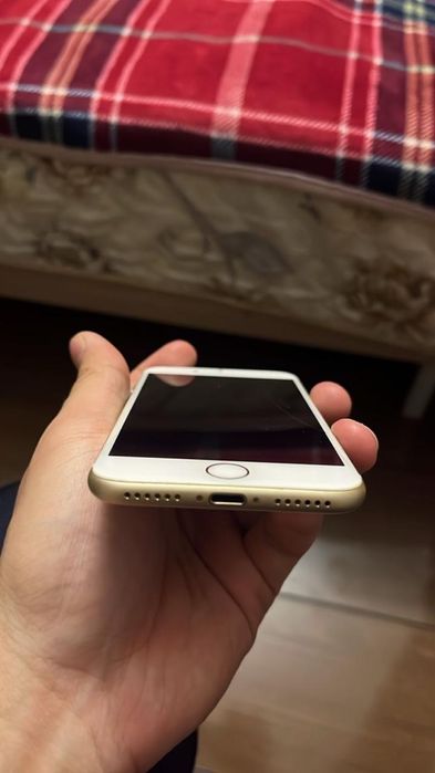 IPhone 7 32gb трещина в экране