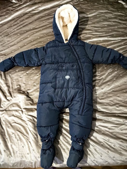 Combinezon Zara băieței 09-12 luni mărimea 80