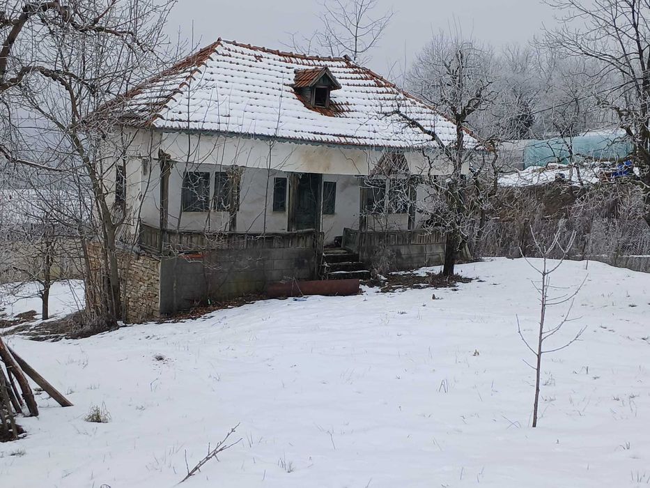 Vand casa batraneasca
