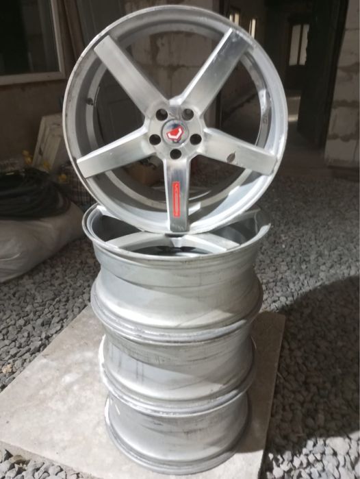 Диски стояли на шебрале круз