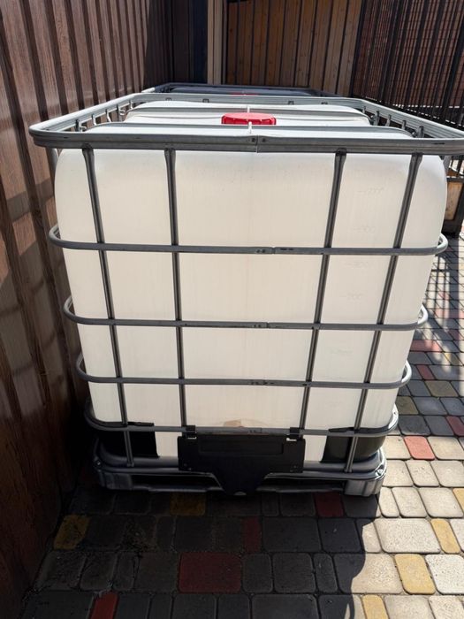 Продам емкость для воды