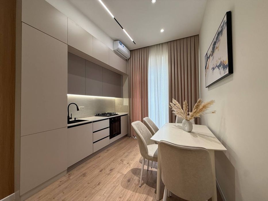 Parkent Avenue жк 2/2/10 квартира продается