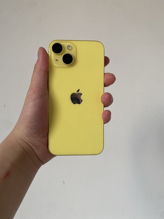 Айфон 14 256гб.