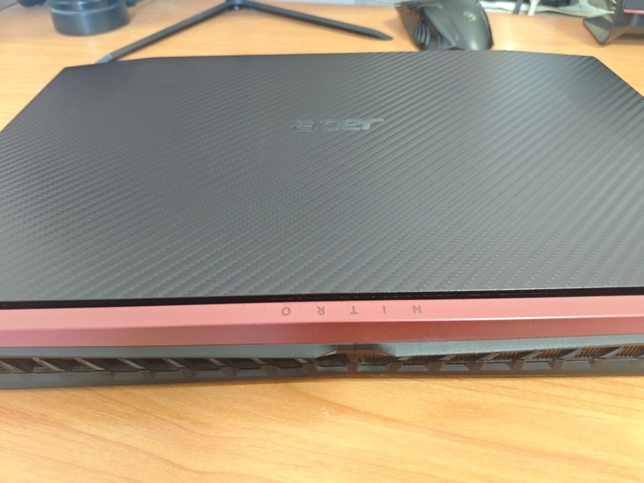 Acer NITRO (i7 8750H/GTX 1060)