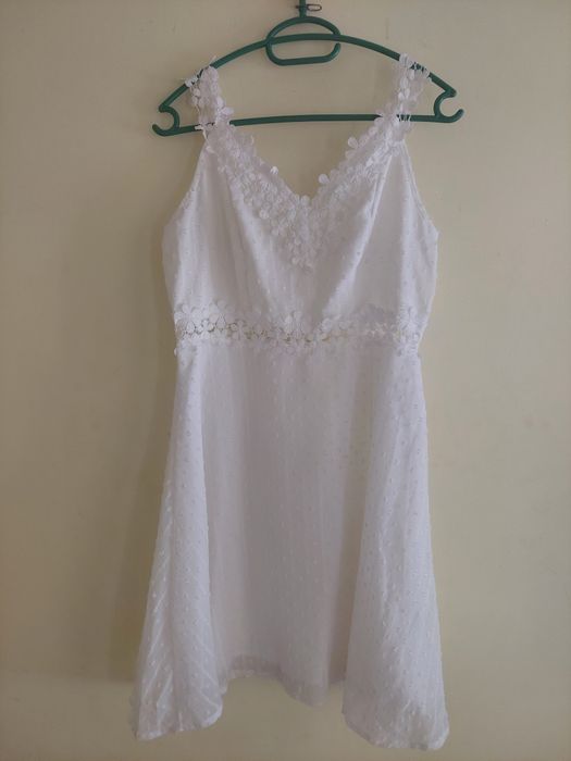 Дамска нова рокля