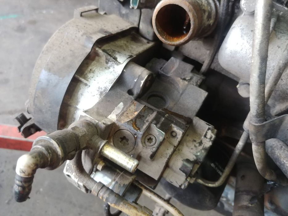 pompa inalta 2.3 hpi f1ae0481b  iveco daily 3 euro 3