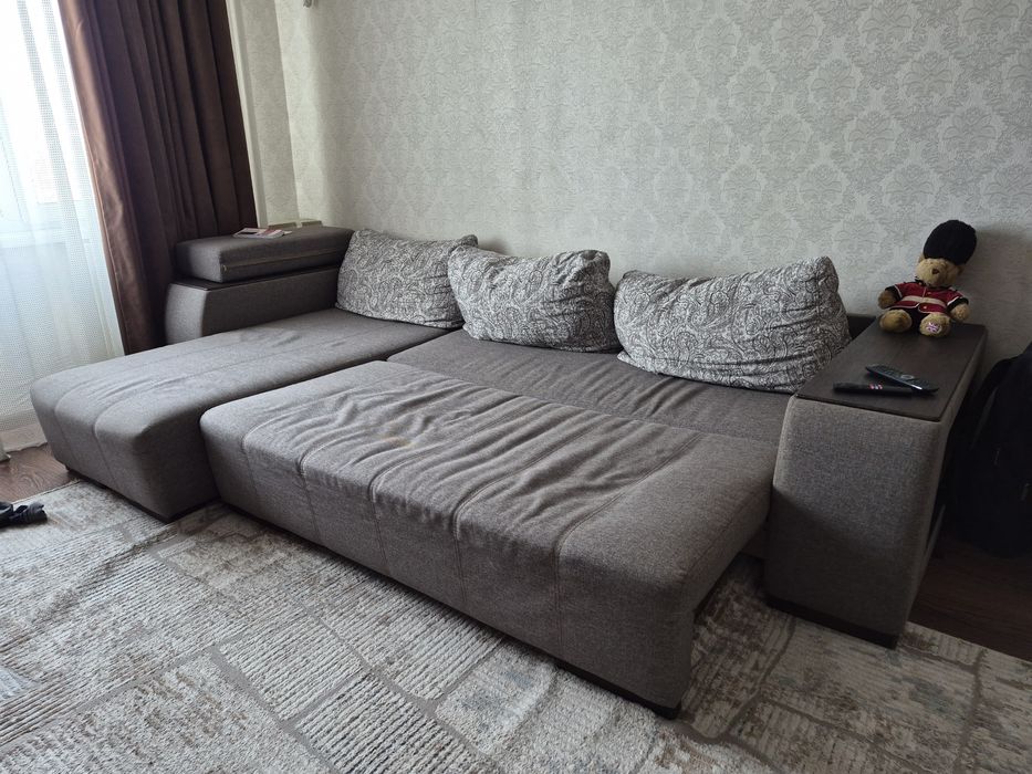 Продам диван угловой