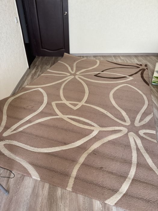 Продам ковер после зимчистки